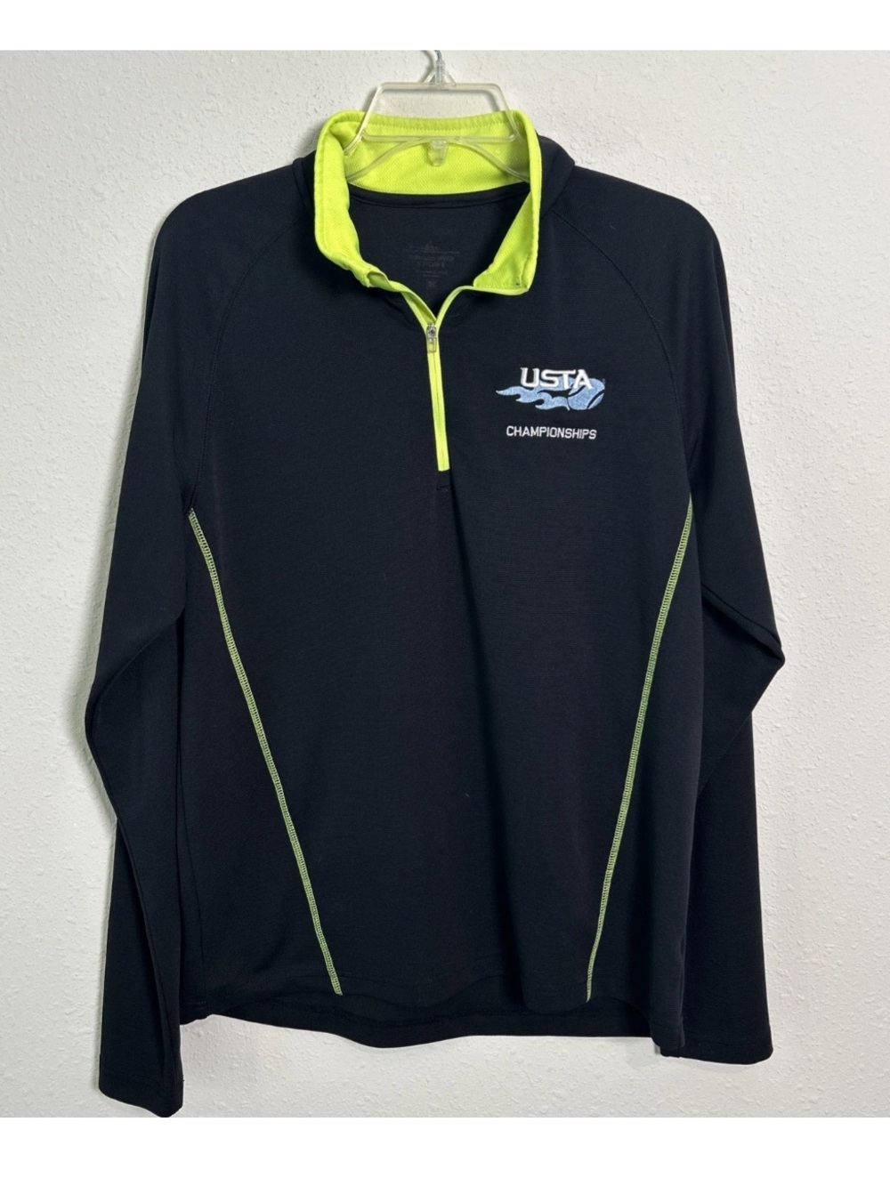 USTA Championships Official Black Lime Green 1/4 Zip Long Sleeve Men’s Med Shirt